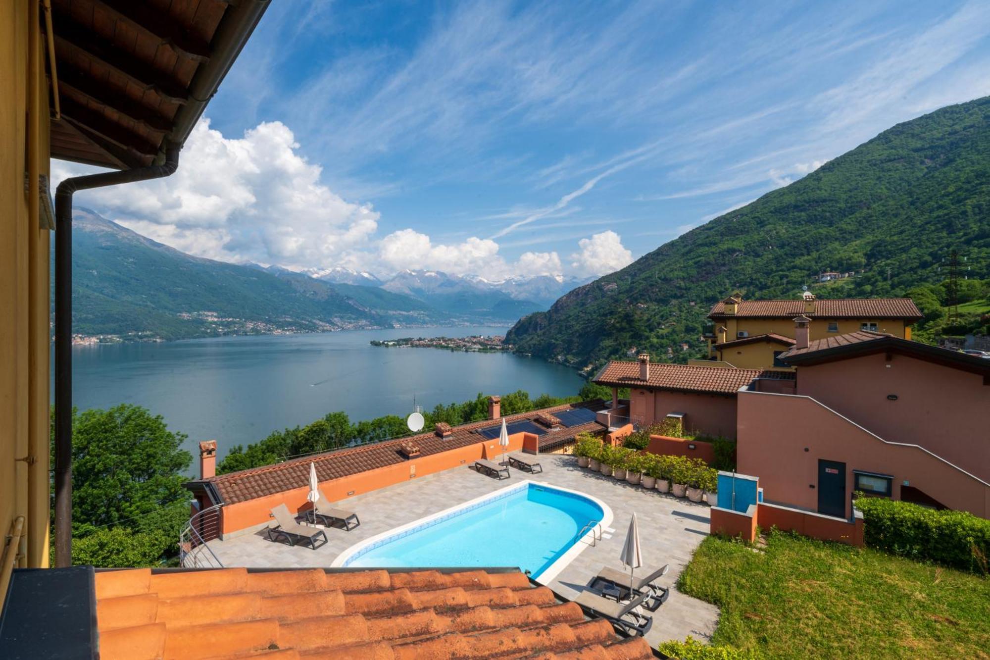 Stunning Apartment- Terrace And Swimming Pool Bellano Extérieur photo