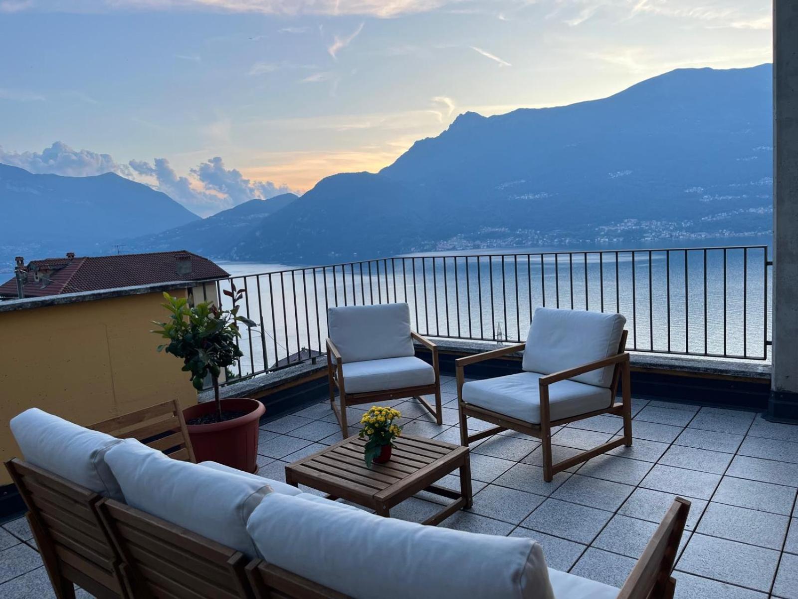 Stunning Apartment- Terrace And Swimming Pool Bellano Extérieur photo