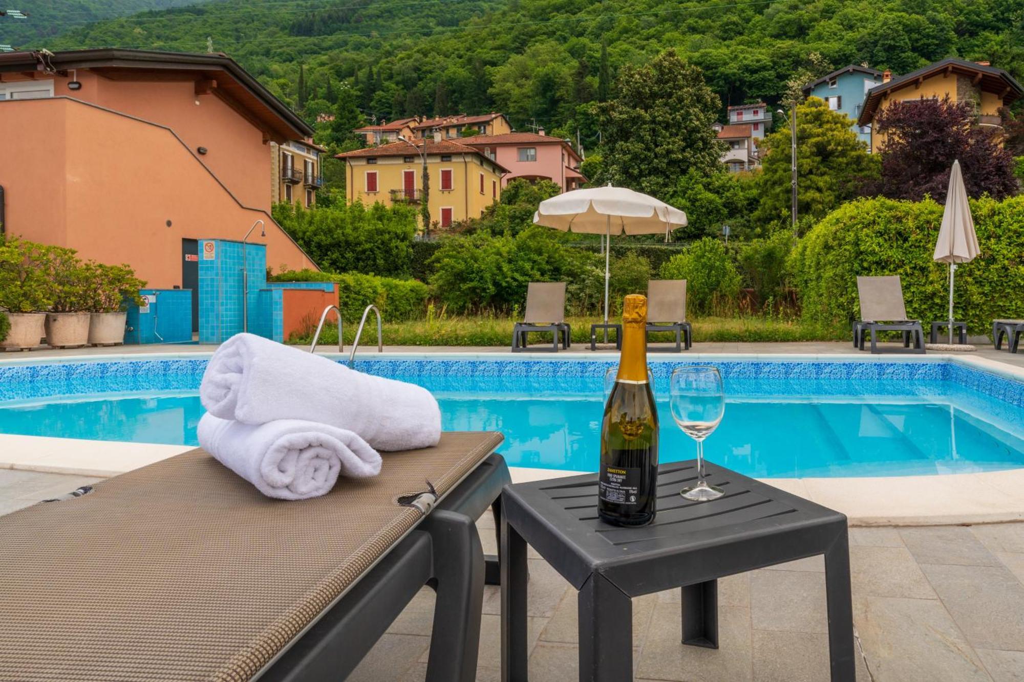 Stunning Apartment- Terrace And Swimming Pool Bellano Extérieur photo