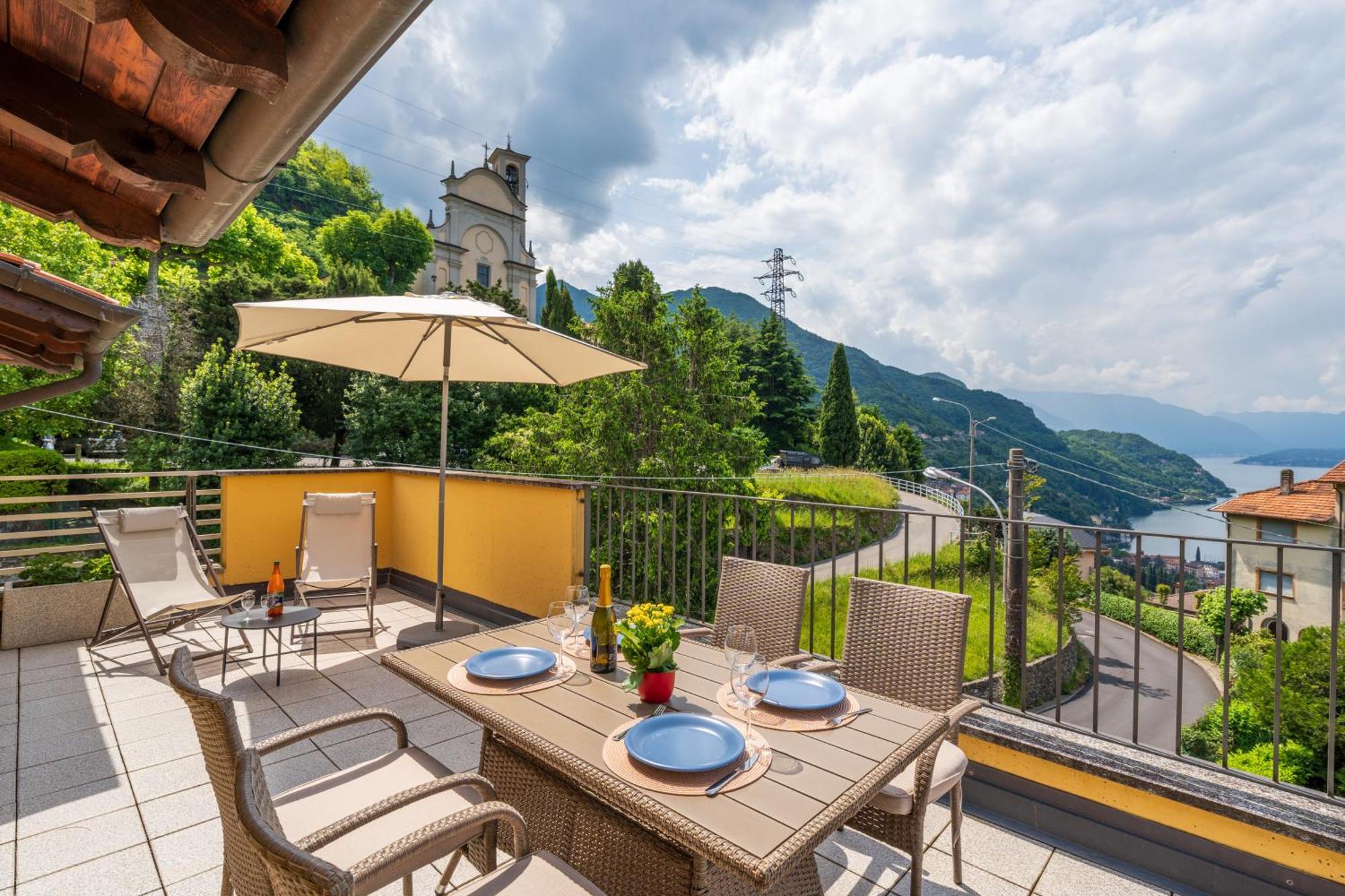 Stunning Apartment- Terrace And Swimming Pool Bellano Extérieur photo